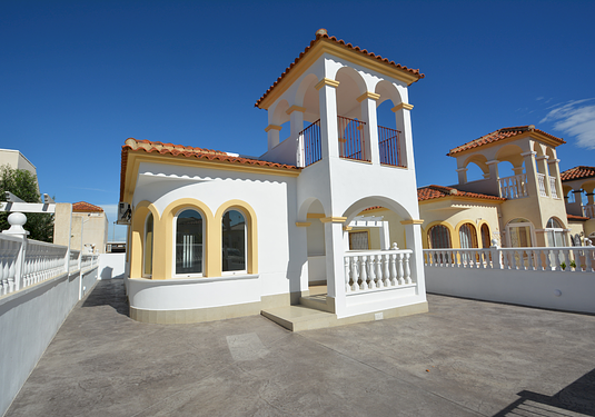 Villa in Algorfa