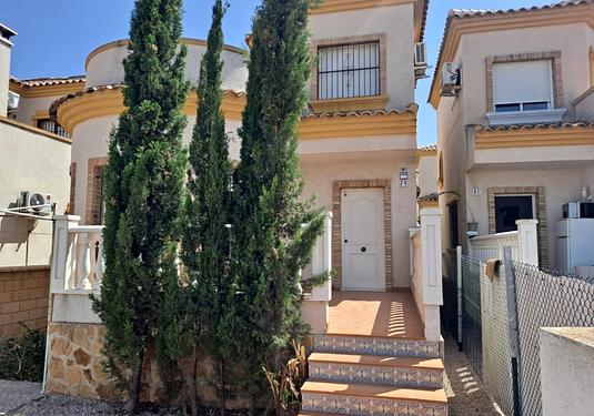 Villa in Los Montesinos