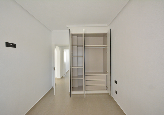 Villa in Algorfa
