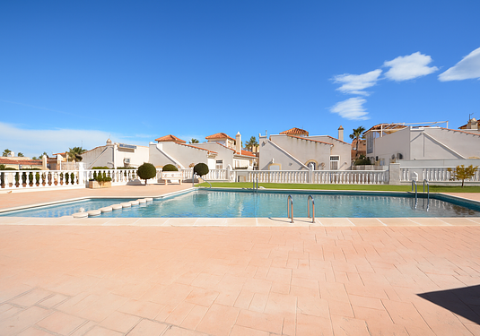 Villa in Algorfa
