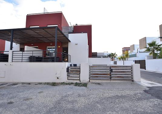 Villa in Algorfa
