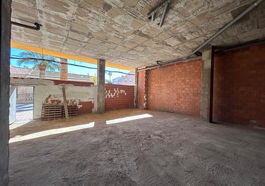 Commercial in Jacarilla
