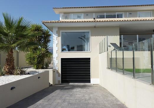 Villa in Alfas del Pi