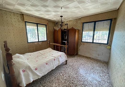 Country house in Aspe