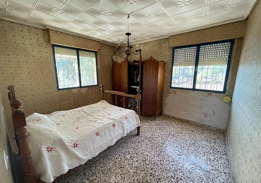 Country house in Aspe