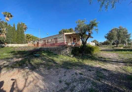 Country house in Aspe