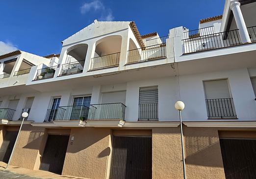 Town house in Alcaucín
