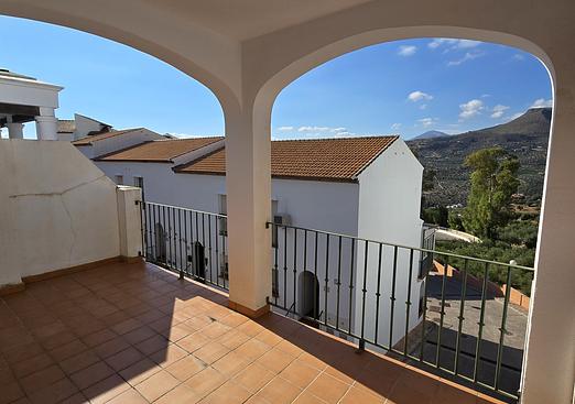 Town house in Alcaucín