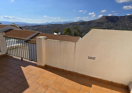 Town house in Alcaucín