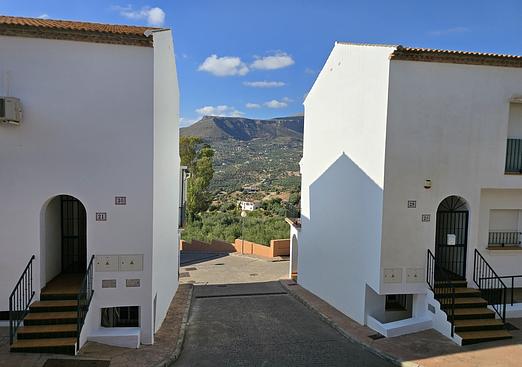 Town house in Alcaucín