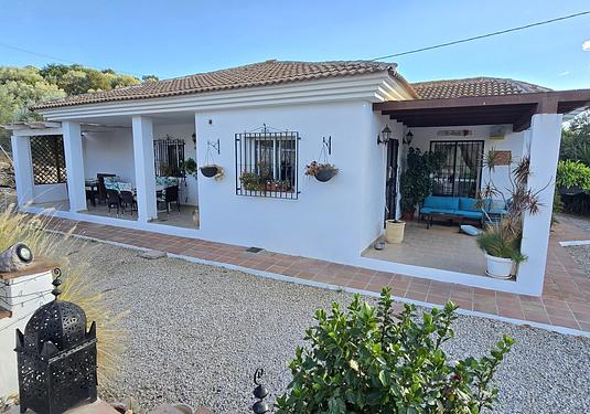 Villa in Alcaucín