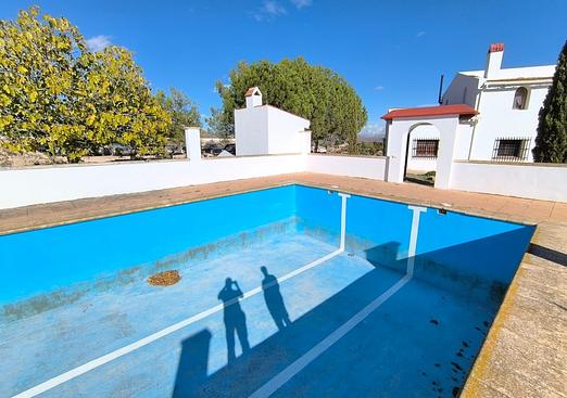 Villa in Novelda