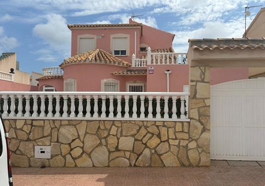 Villa in Playa Flamenca