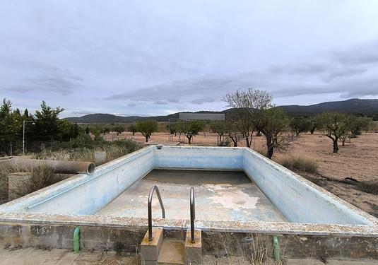 Country house in Villena
