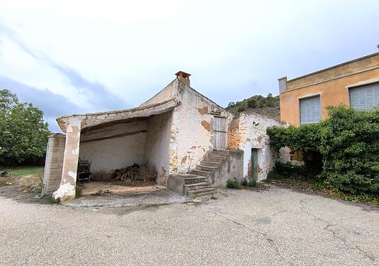 Country house in Villena
