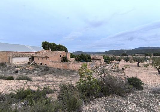 Country house in Villena