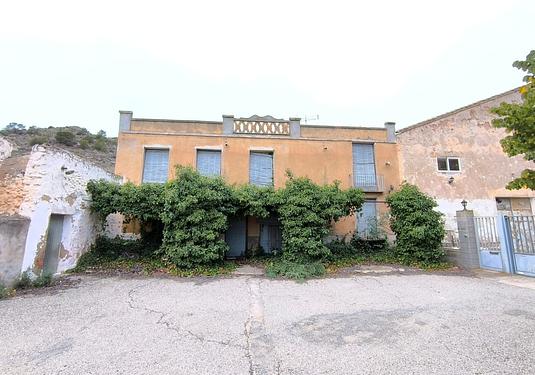 Country house in Villena