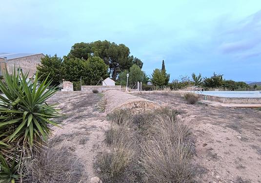 Country house in Villena