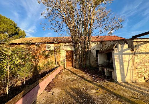Country house in Yecla