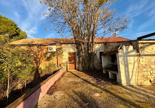 Country house in Yecla
