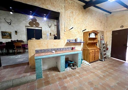 Country house in Yecla