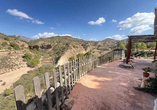 Commercial in Abanilla