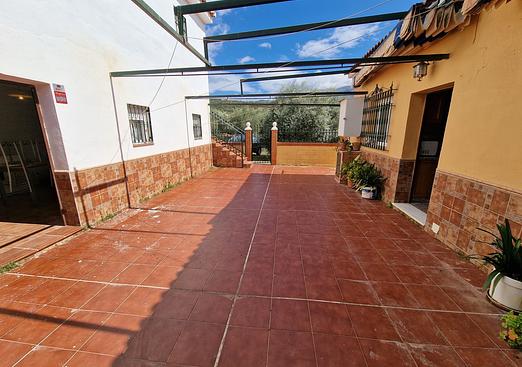 Villa in Periana