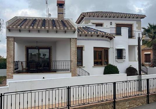 Villa in Algorfa