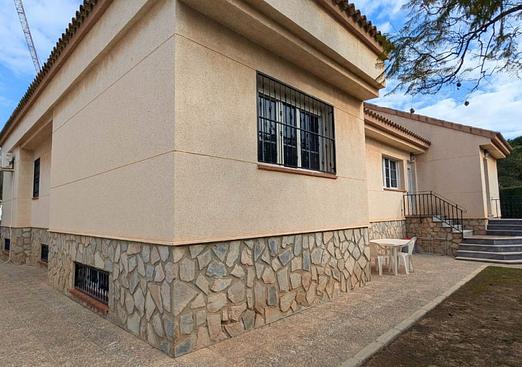 Villa in Mil Palmeras