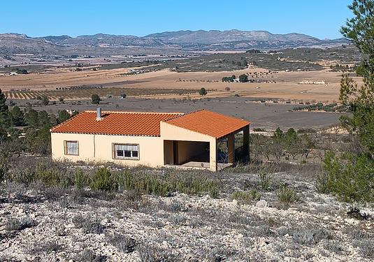 Country house in Yecla