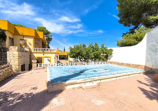 Villa in Yecla