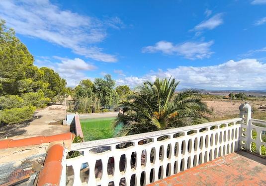 Country house in Yecla