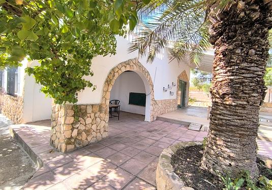 Country house in Yecla