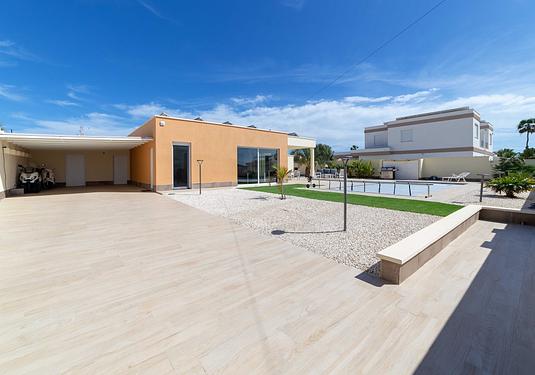 Villa in Torrevieja
