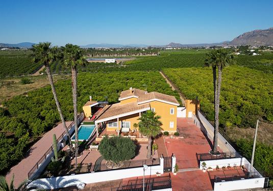 Finca in Orihuela