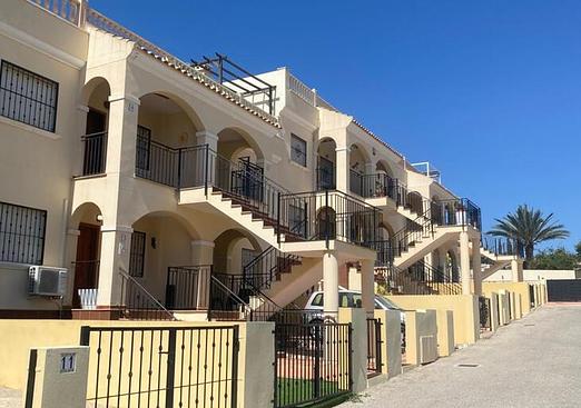 Apartment in Algorfa