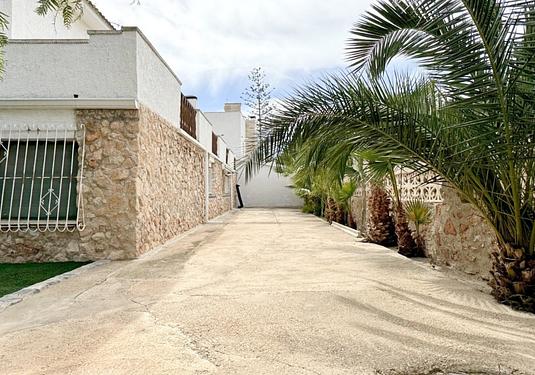 Villa in Orihuela Costa