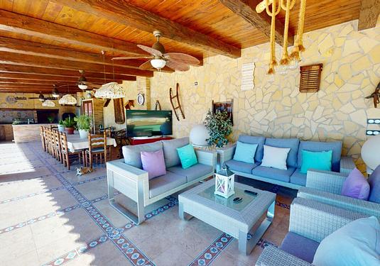 Villa in Almoradi