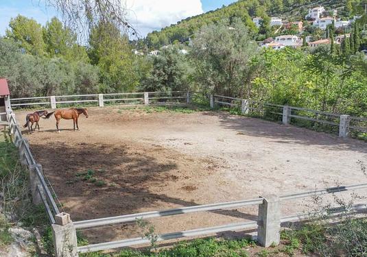 Commercial in Orba