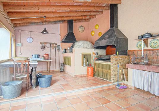 Commercial in Orba