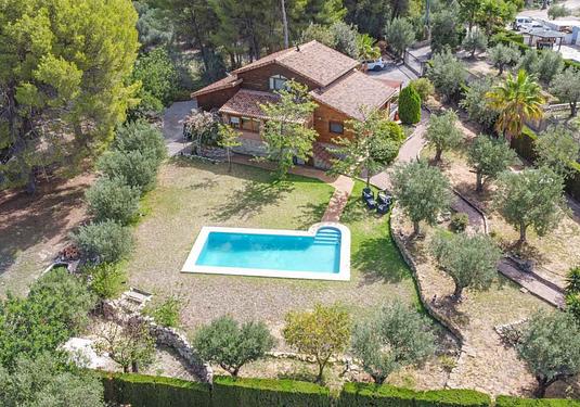 Commercial in Orba