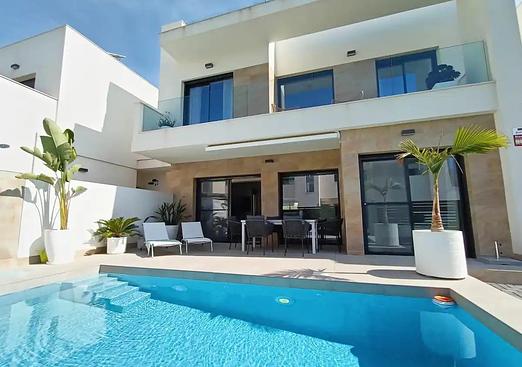 Villa in Los Montesinos