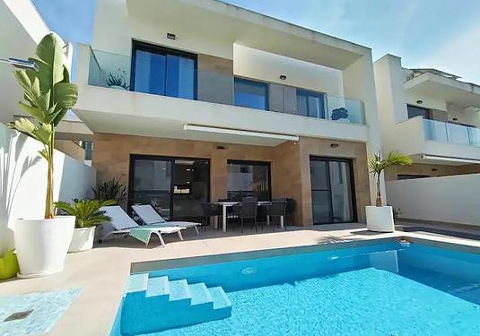 Villa in Los Montesinos