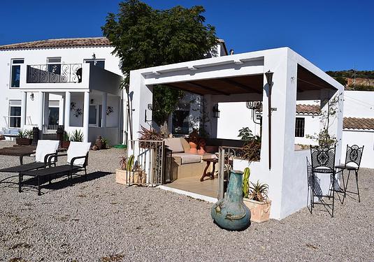 Country house in Pruna