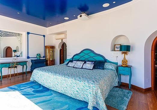 Villa in Benalmadena