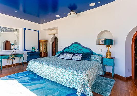 Villa in Benalmadena