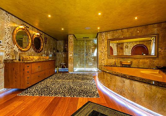 Villa in Benalmadena