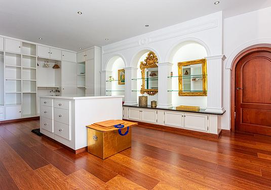 Villa in Benalmadena