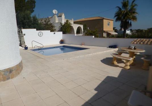 Villa in Villamartin
