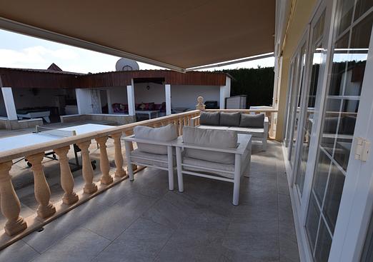 Country house in Heredades